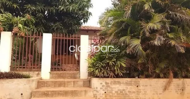 EN VENTA CASITA CON GRAN PATIO — foto 2