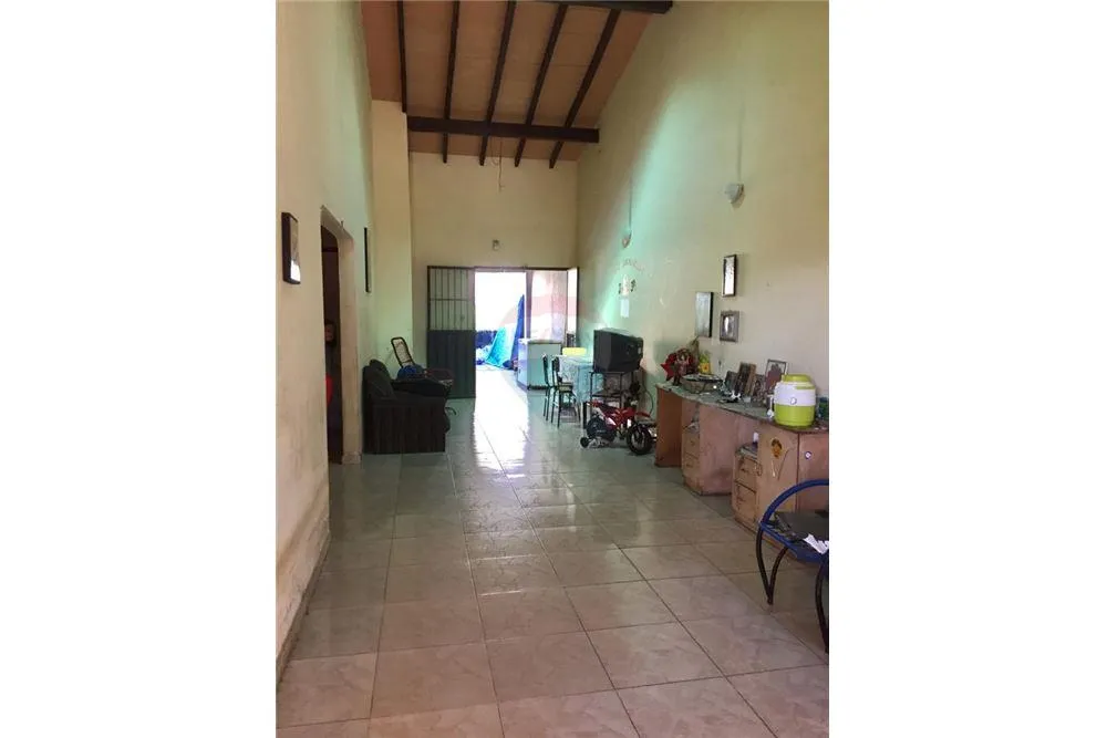 VENDO HERMOSA CASA EN LUQUE - LAURELTY — foto 3