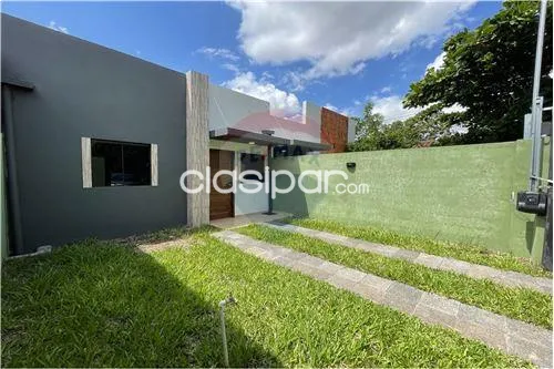 Duplex de 1 planta en Barrio Santa Lucia Lambare — foto 3