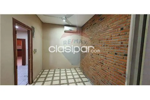 CASA PARA VIVIENDA U OFICINA SOBRE AV. 5TA — foto 2