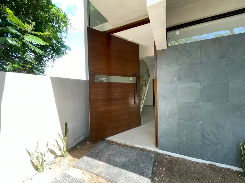 VENDO EXCLUSIVA CASA MINIMALISTA EN SAN BER! — foto 2