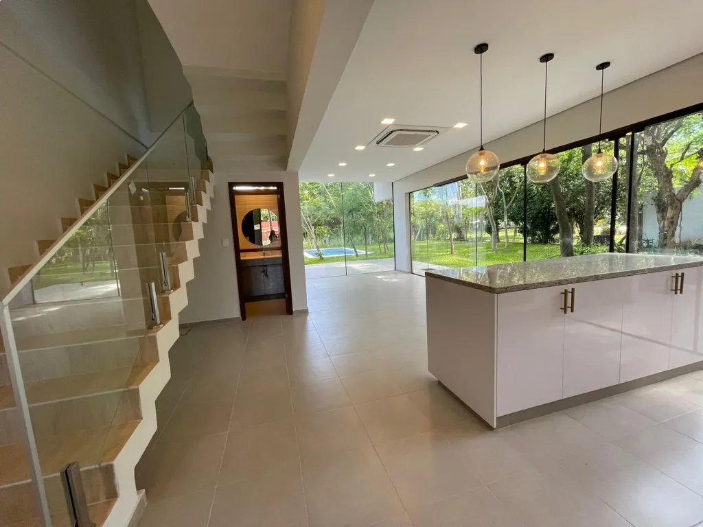 VENDO EXCLUSIVA CASA MINIMALISTA EN SAN BER! — foto 3