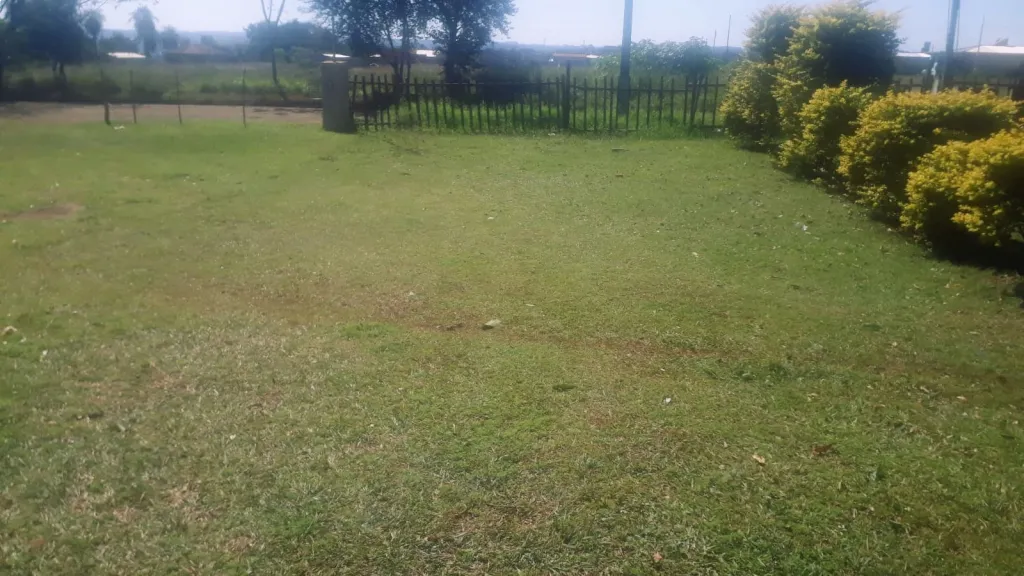 Un excelente Terreno de 12x30 en perfecta ubicación estratégica.Frente a futura sede Stock — foto 2