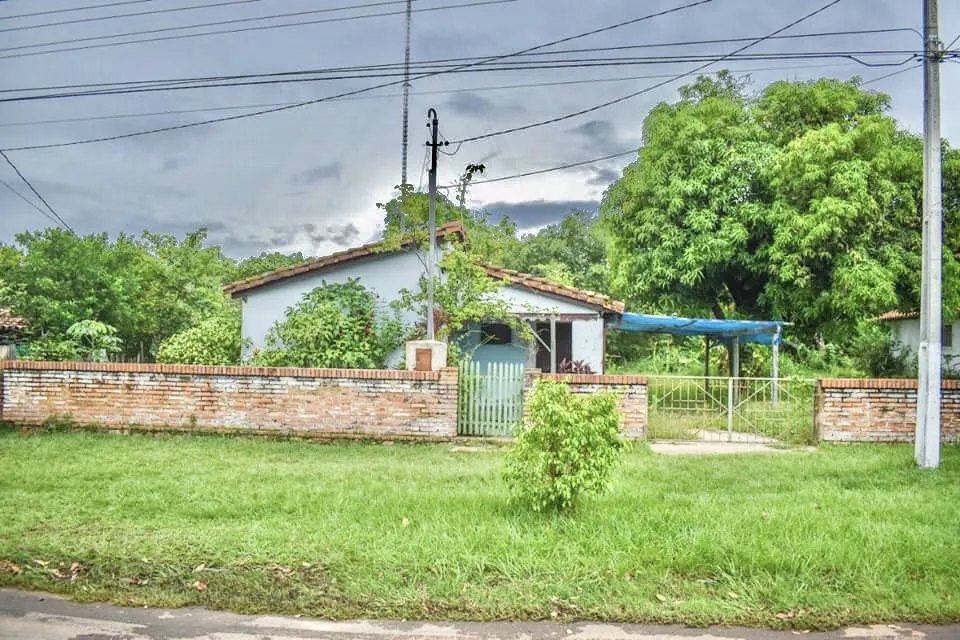 CASA DE 5 DORMITORIOS EN BARRIO CARMELITAS — foto 3