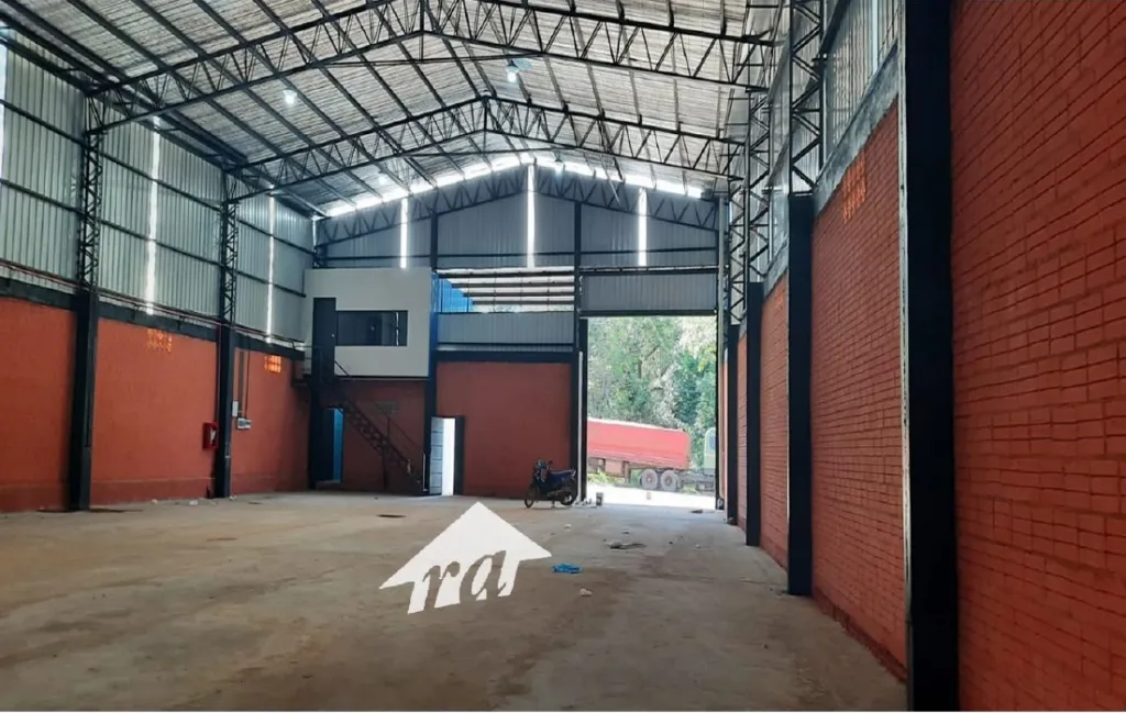 MR ALONSO: IMPECABLE DEPOSITO DE ESTRENO, 2 OFICINAS, 1.260 M2, IDEAL P EMPRESAS. — foto 3