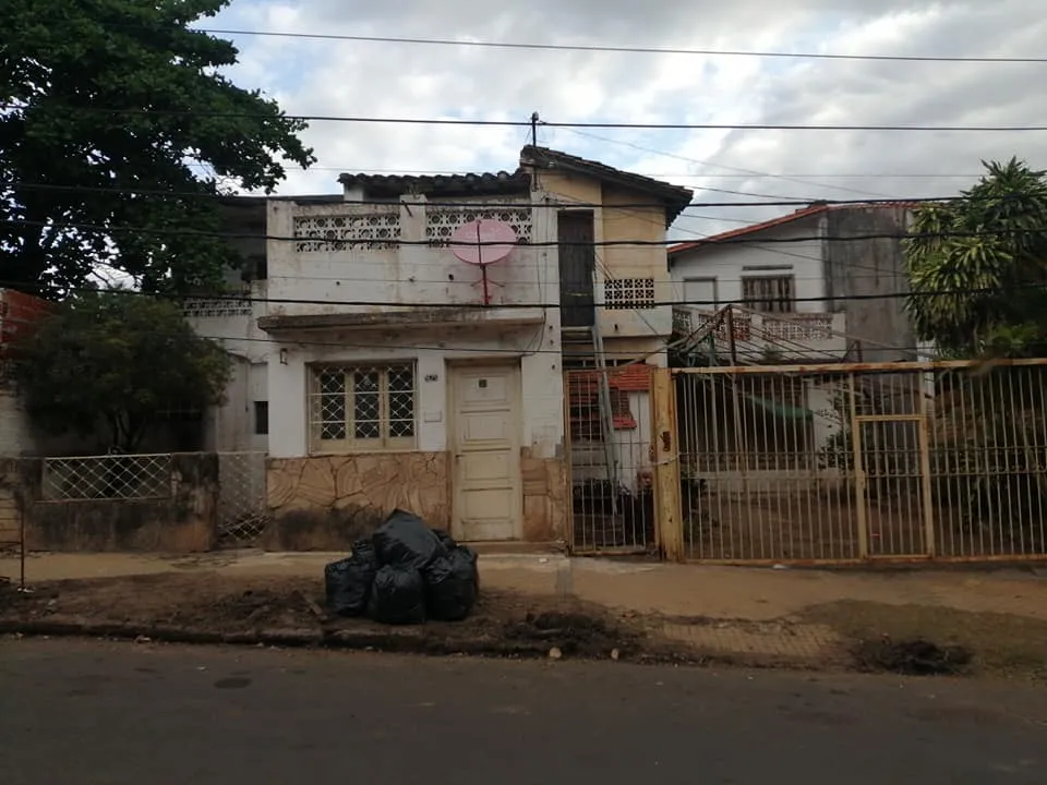 OPORTUNIDAD ÚNICA EN BARRIO SAJONIA — foto 2