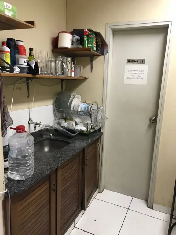 VENDO URGENTE OFICINA EN EL CENTRO — foto 3