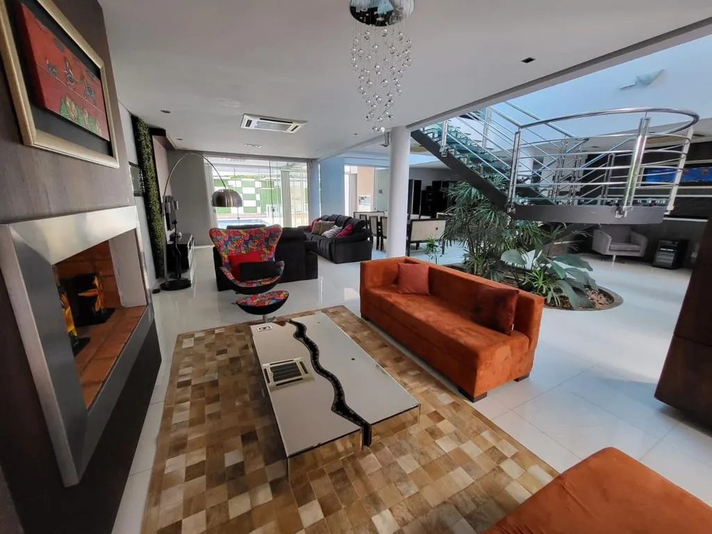 BO HERRERA: RESIDENCIA PREMIUM: 500M2, 3 SUITES, PISCINA, JARDÍN, 5 GARAJES, - 590.000 USD — foto 2