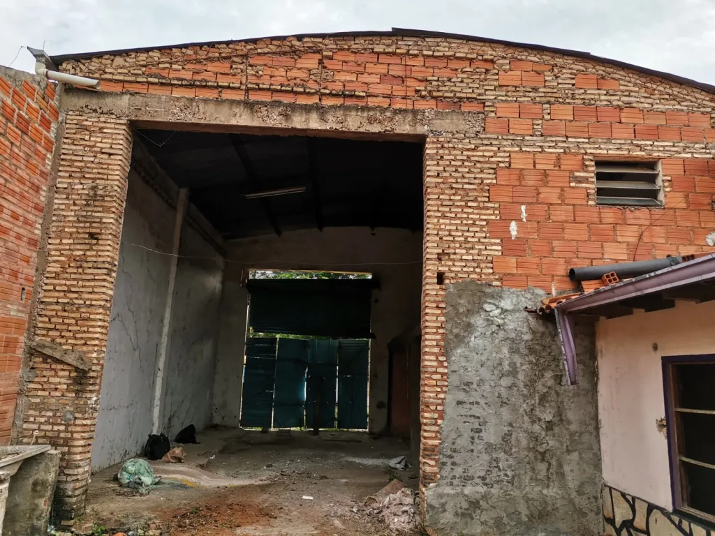 Vendo casa con tinglado en caacupe — foto 3