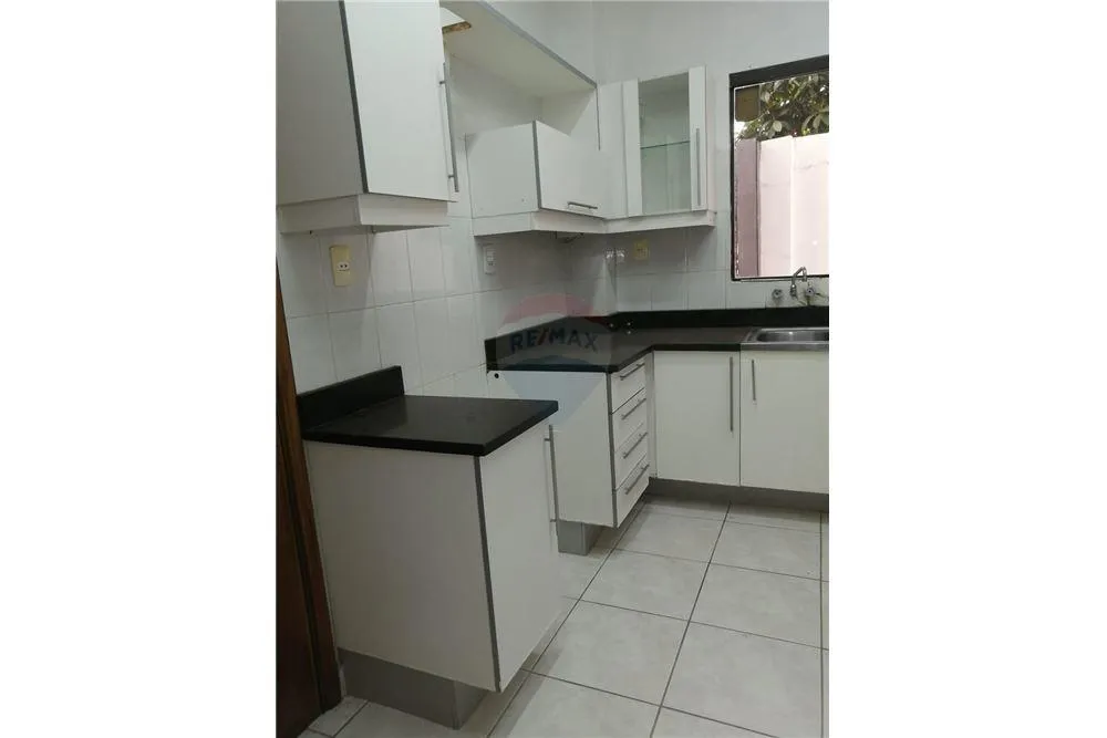 VENDO DUPLEX en esquina Colegio Goethe — foto 3