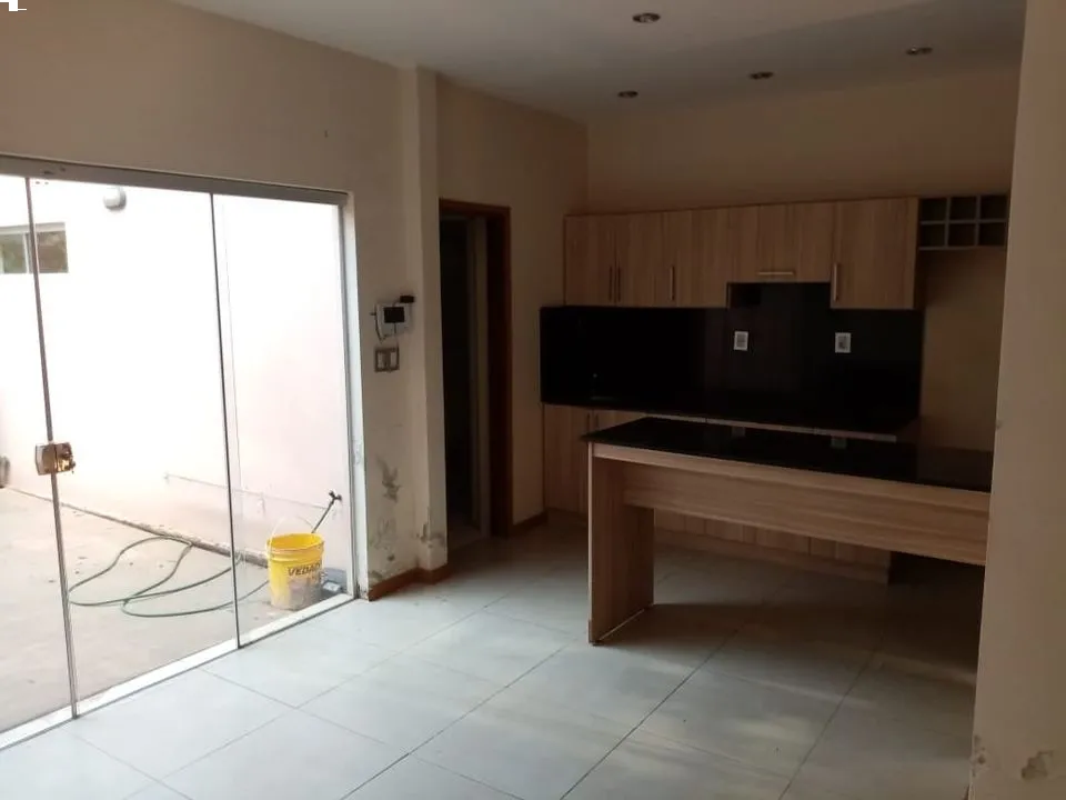 DUPLEX EN ASUNCION. BARRIO HERRERA. 3925 — foto 3