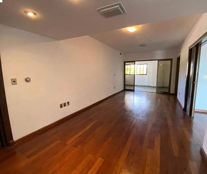 ALQUILO AMPLIO DEPARTAMENTO. ZONA COLEGIO INTERNACIONAL‼️‼️ — foto 2