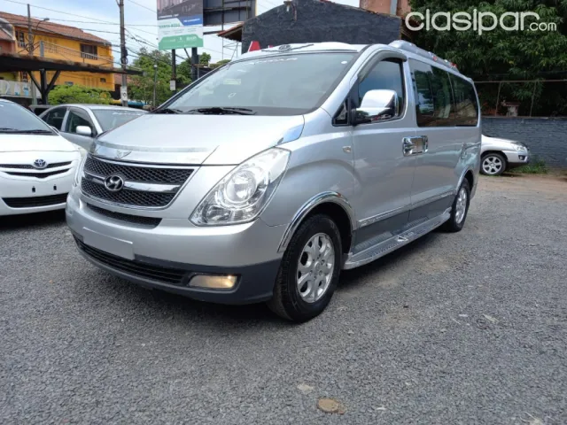 Hyundai Starex 2010 - foto 2