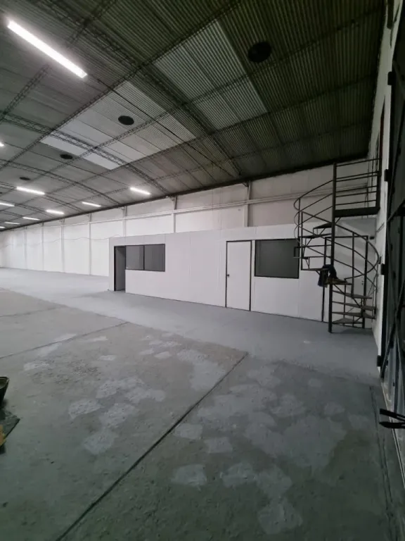 Z AVIADORES DEL CHACO Y MME. LYNCH: 800M2 + OFICINAS, EXCELENTE UBICACIÓN, 16.500.000 GS. — foto 3