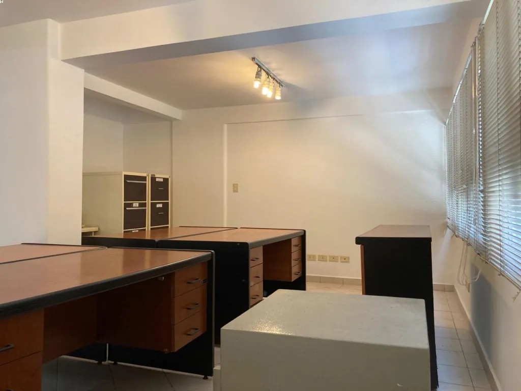 OFICINA AMPLIA EN EDIFICIO LIDER 4 — foto 3