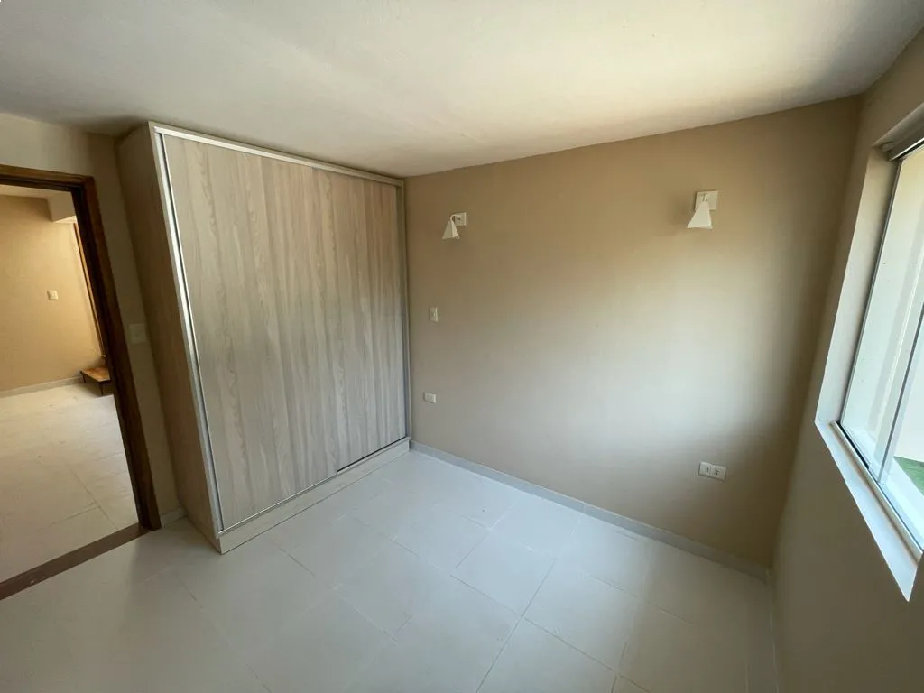 Venta triplex a estrenar en Lambaré. A cuadras del Yacht. — foto 3