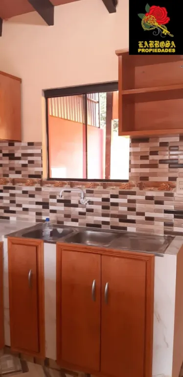 VENDO HERMOSO CHALET A ESTRENAR EN EL CENTRO DE LA CIUDAD DE SAN ANTONIO cod 030 — foto 3
