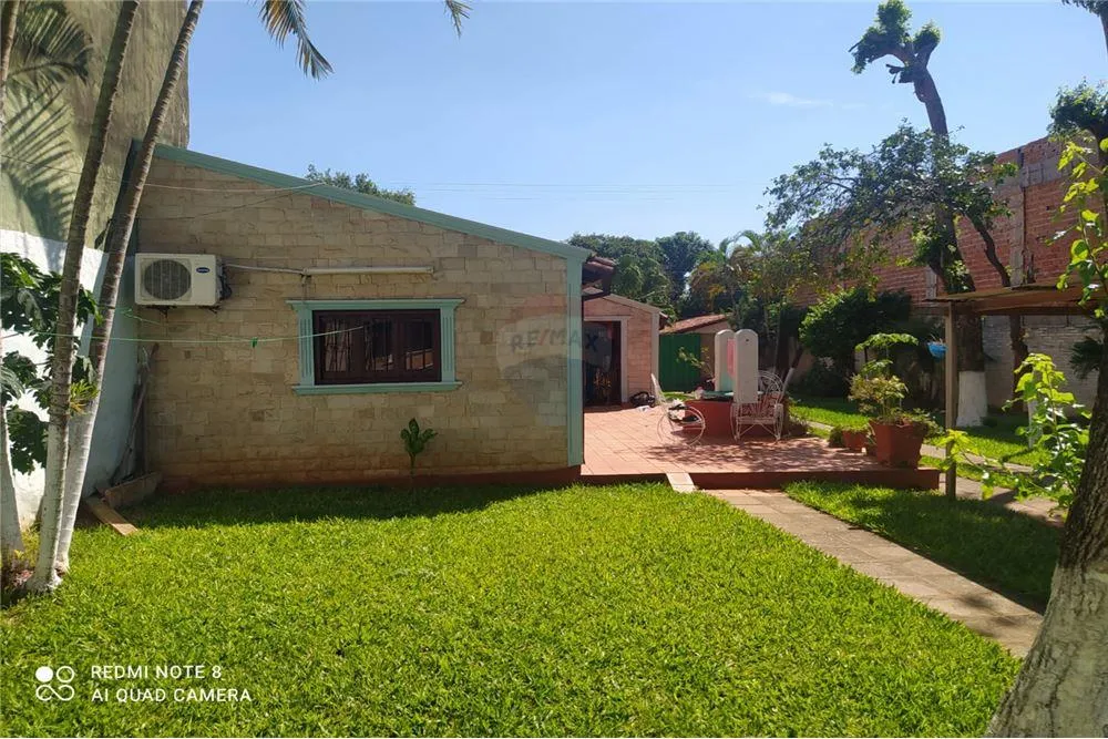 VENDO AMPLIA CASA 🏡 EN LUQUE 2DO BARRIO — foto 2
