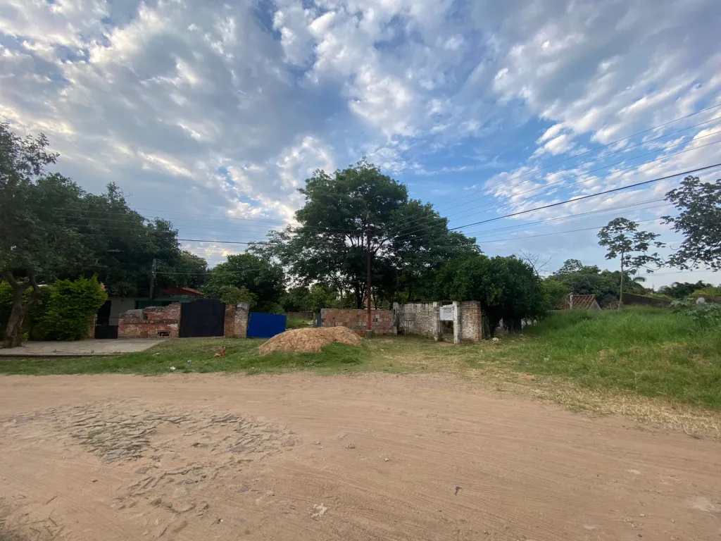 VENDO AMPLIO TERRENO EN FERNANDO DE LA MORA ZONA NORTE — foto 2