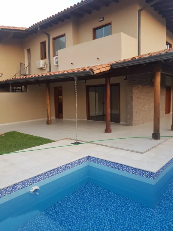 VENDO CASA EN BARRIO CERRADO ZONA AEROPUERTO — foto 2