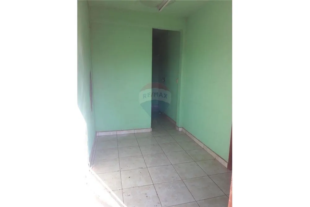 En venta excelente local comercial con vivienda — foto 3
