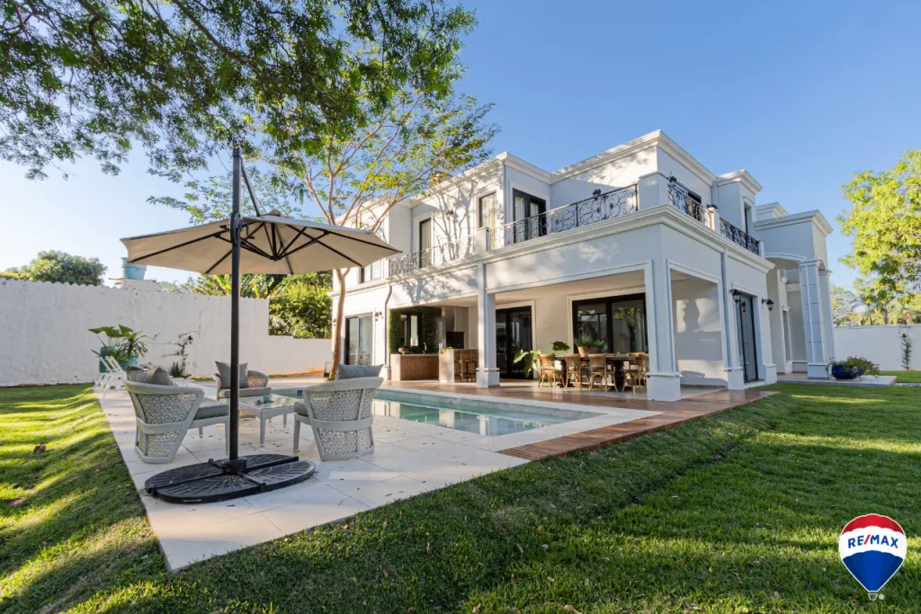 VENDO PRECIOSA Y FINA CASA EN MARIANO ROQUE ALONSO — foto 2