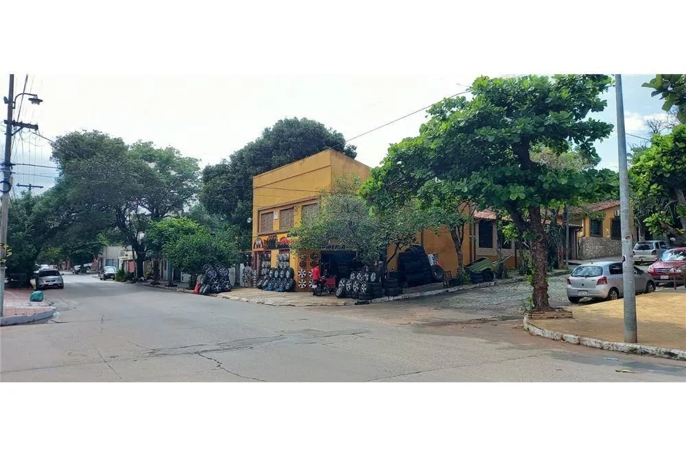 VENDO PROPIEDAD EN ESQUINA A 2 CUADRAS DE FELIX BOGADO — foto 2