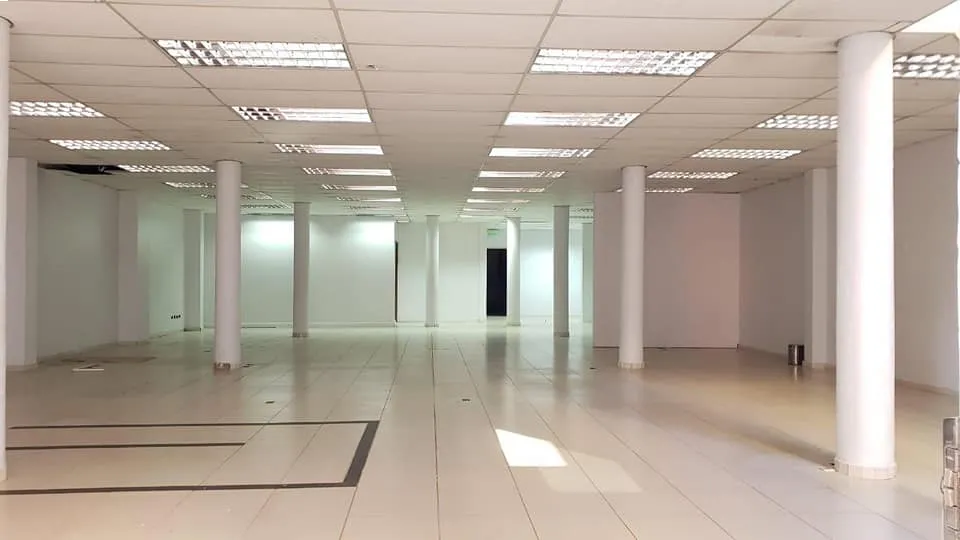 EN VENTA IMPORTANTE LOCAL COMERCIAL EN EL CENTRO DE CDE — foto 3