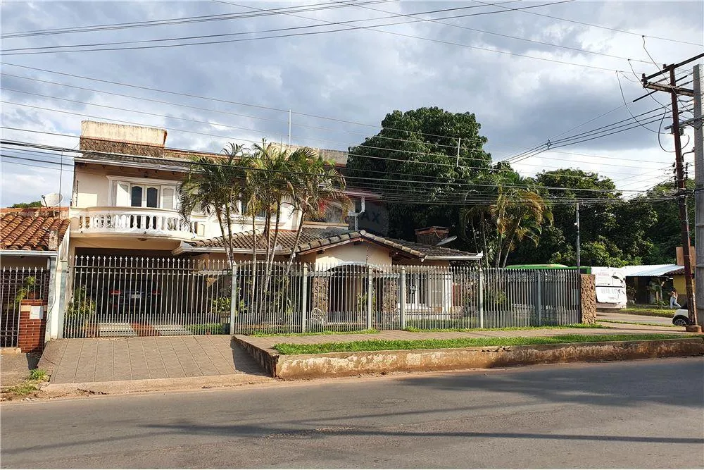 HERMOSA CASA - CIUDAD DE SAN LORENZO _ Bº SAN LUIS — foto 2
