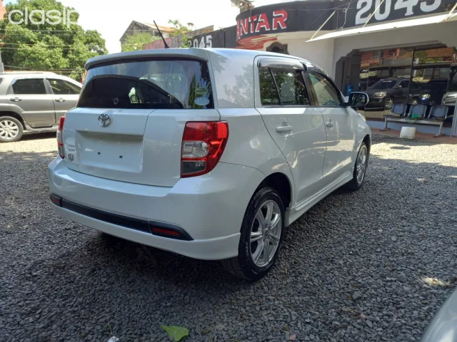 Toyota New Ist 2008 — foto 7