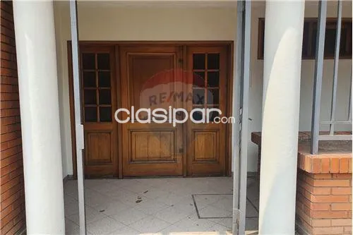 EXCELENTE PROPIEDAD PARA CONSULTORIOS U OFICINAS — foto 3