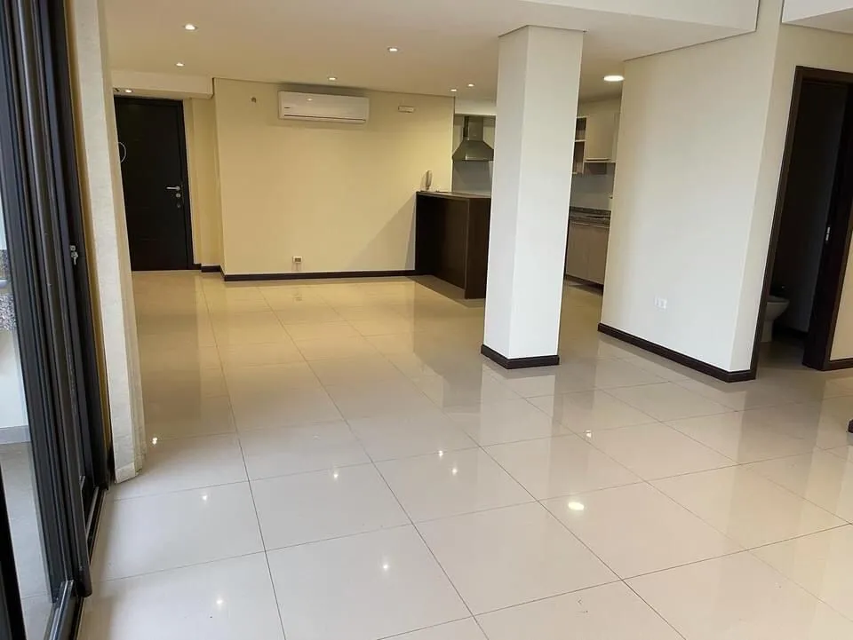 Vendo departamento de 3 habitaciones. Villa Morra. Cod ChG — foto 2