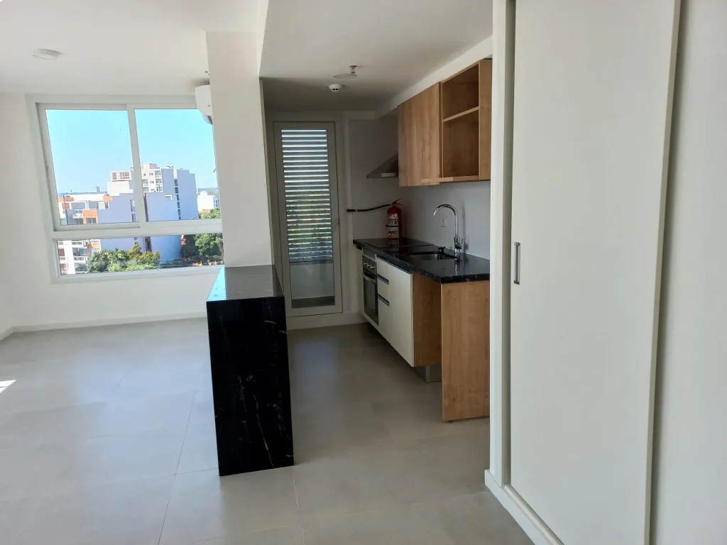 VENTA DEPARTAMENTO A ESTRENAR DE 2 DORMITORIOS PISO 7 - ÁREA HERRERA — foto 2