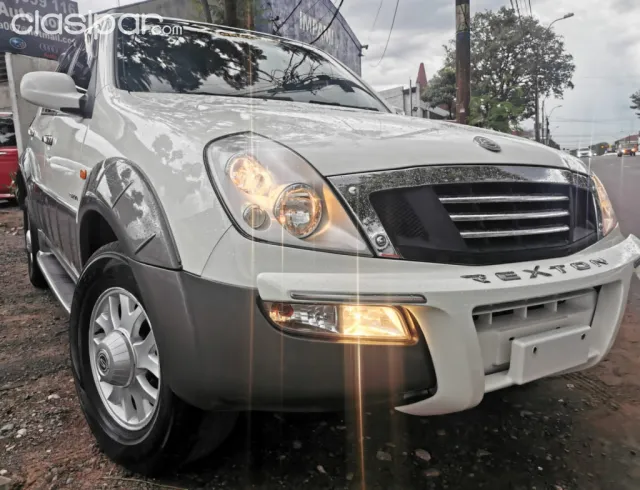 Ssangyong Rexton 2004 — foto 7