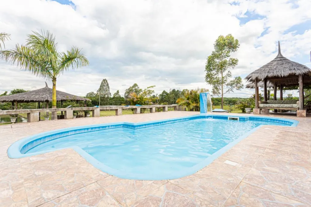 EN VENTA CASA QUINTA EN ITACURUBI DE LA CORDILLERA — foto 2