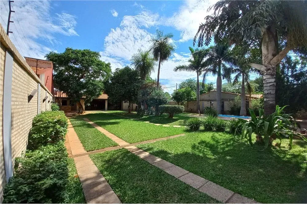 SE VENDE HERMOSA CASA NUEVA A ESTRENAR - LUQUE 1,020,000,000 ₲ — foto 2