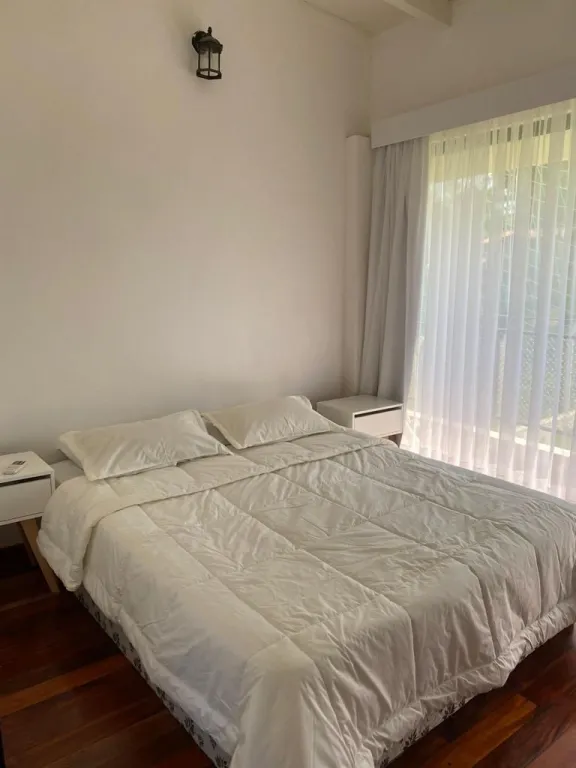 CASA ESTILO RÚSTICO EN SAN BERNARDINO C CANCHA DE FÚTBOL — foto 3