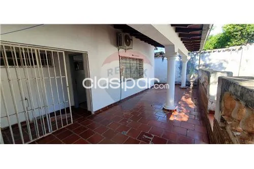 CASA GRANDE CON PISCINA EN LAMBARÉ — foto 2