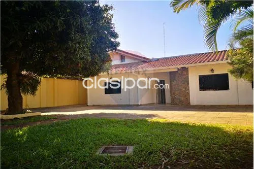 AMPLIA CASA EN FERNANDO DE LA MORA — foto 2