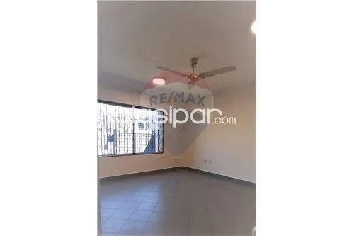 AMPLIA RESIDENCIA EN EL CENTRO DE ASUNCION — foto 3
