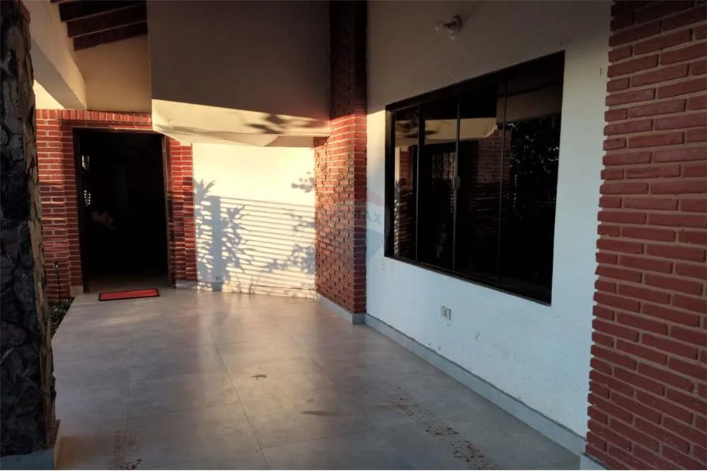 VENDO RESIDENCIA (A TERMINAR) EN SAN LORENZO — foto 2