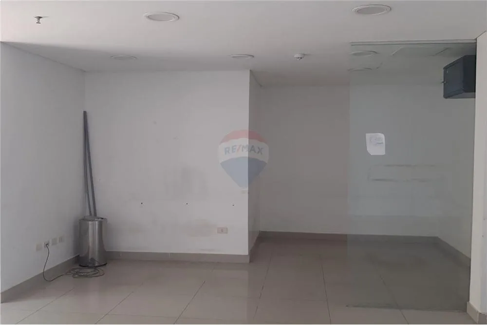 Oficina comercial sobre Aviadores. Ubicación ideal — foto 2