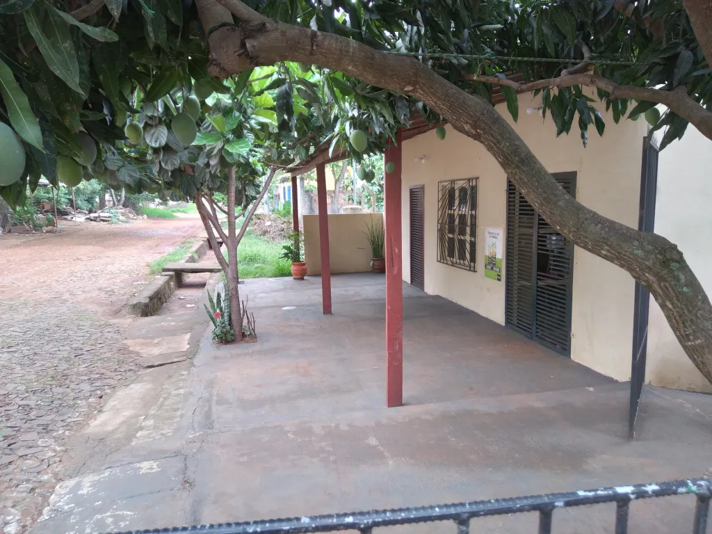 Vendo casa titulado a 70mts del sanatorio LE BLANC y a pasos de la rotonda area1 — foto 2