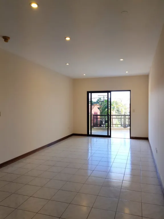 VENDO AMPLIO DEPARTAMENTO EN BARRIO HERRERA USD 155.000- — foto 3