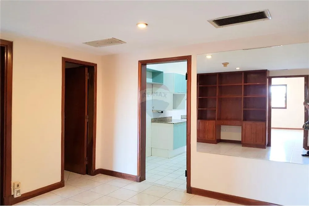 VENDO AMPLIO DEPARTAMENTO EN BARRIO HERRERA — foto 3