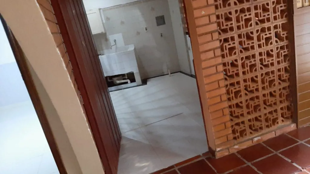ALQUILO CASA EN LUQUE. No es independiente — foto 3