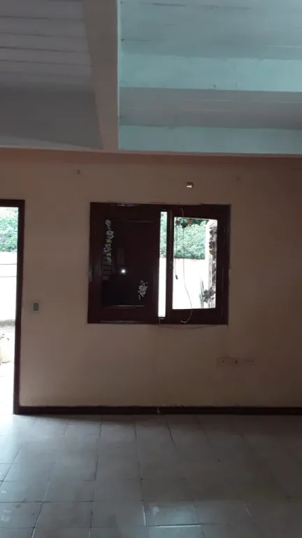ALQUILO PEQUEÑO DUPLEX DE DOS HABITACIONES CON UN GARAGE EN INMEDIACIONES DE ÑU GUAZU — foto 3