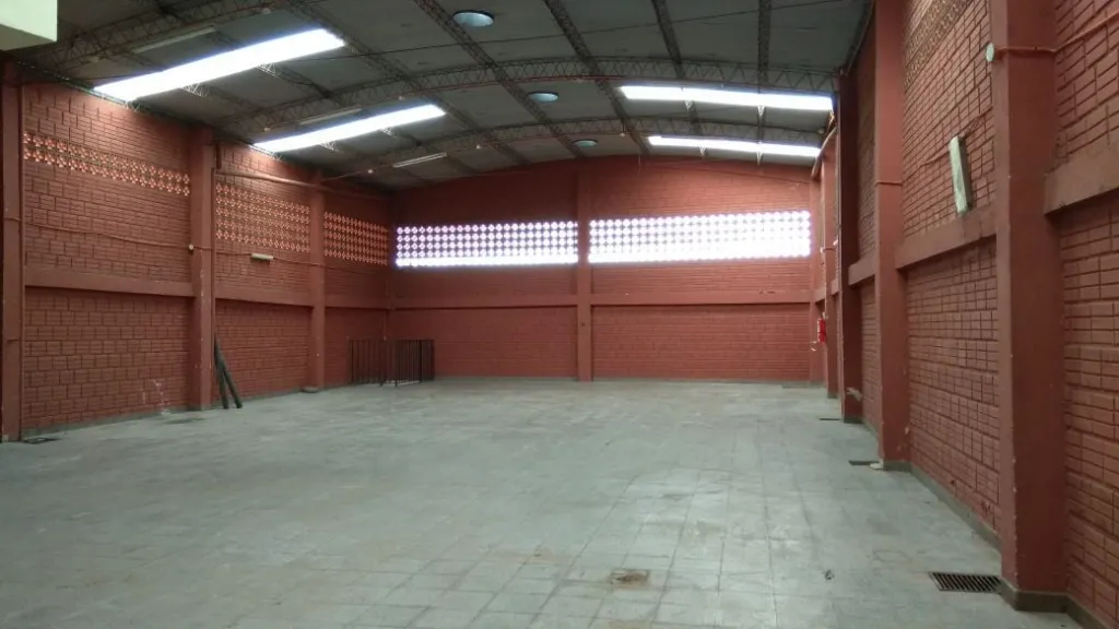 VENDO OFICINAS CON DEPÓSITO EN SAJONIA- ASUNCION — foto 2