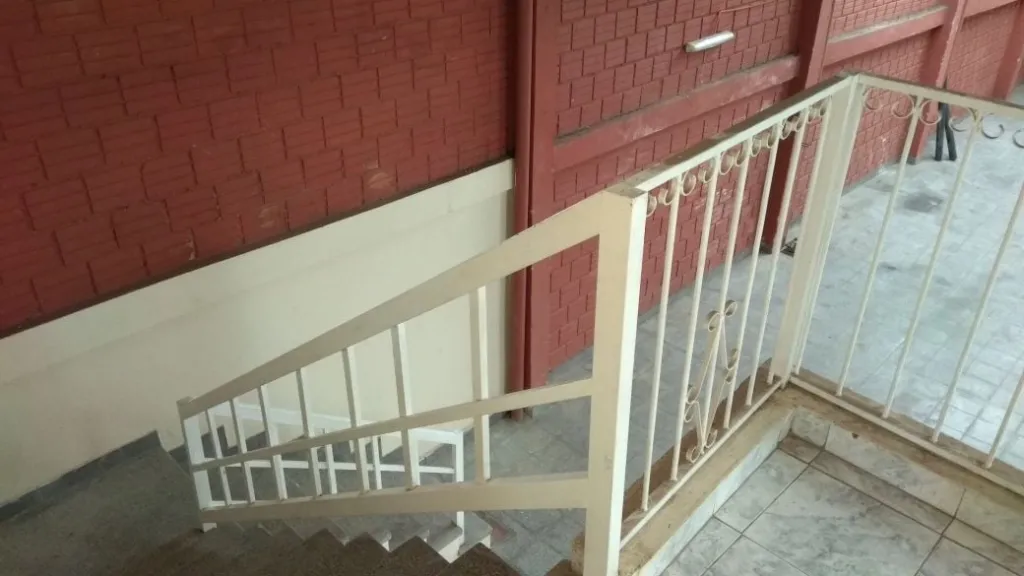 VENDO OFICINAS CON DEPÓSITO EN SAJONIA- ASUNCION — foto 3