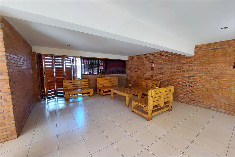VENDO CASA EN ASUNCIÓN — foto 3